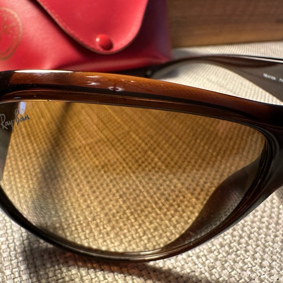 Ray-Ban RB4104 Tortoise Brown Oversized Sunglasses Clean Lenses w/Case main image 4